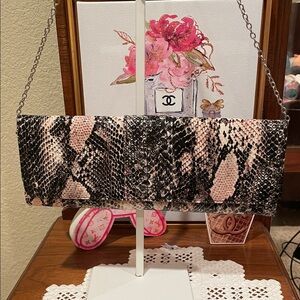 Beige and Black Snake-Print Chain Shoulder Clutch